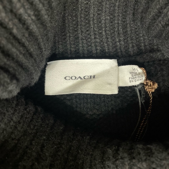 NWT Coach Signature Knit Poncho (K-1) - Picture 12 of 15